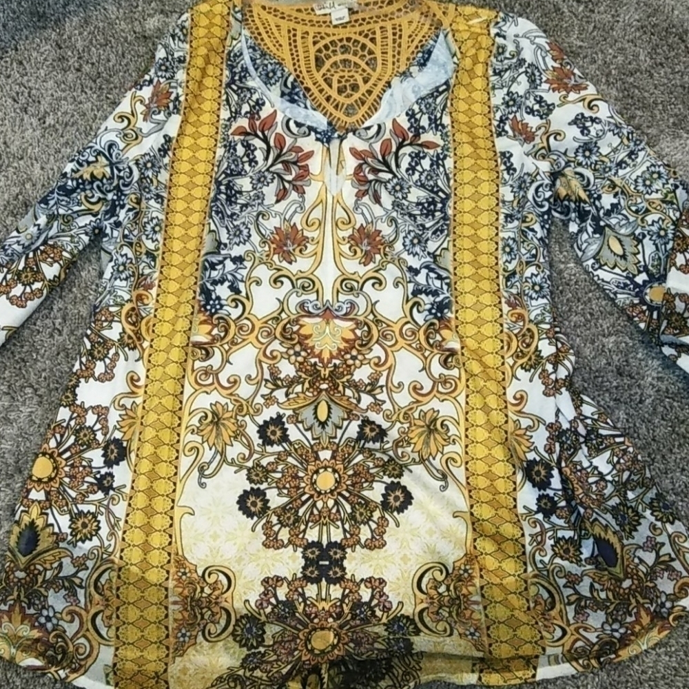world Unity Large Boho Top - Picture 2 of 7